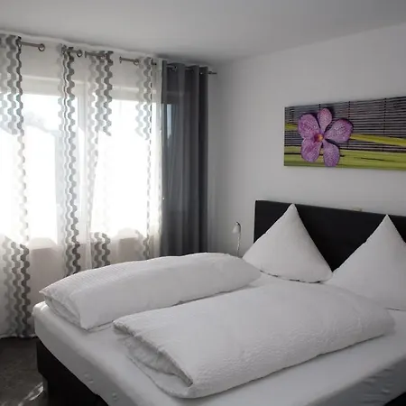 Apartmanhotel Gastehaus Zur Offenen Tur