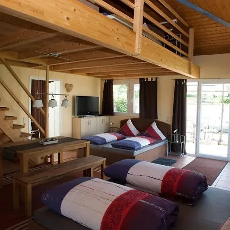 Aparthotel Gastehaus Zur Offenen Tur 3*
