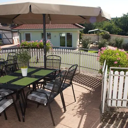 Gastehaus Zur Offenen Tur Apartmanhotel Rheinhausen